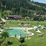 Apart Otel Ferienanlage Central Flachau