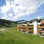 Ferienanlage Central Aparthotel 4*