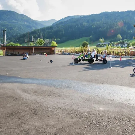 Ferienanlage Central פלאכאו