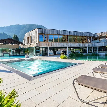 Central - Holiday Resort Flachau Aparthotel