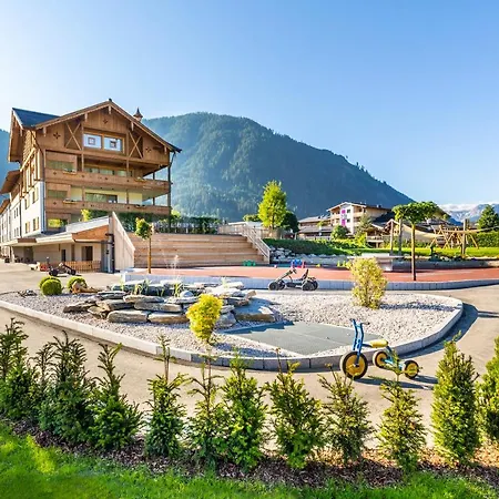 Ferienanlage Central פלאכאו