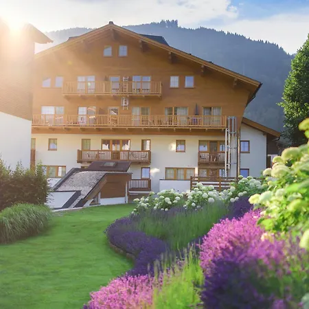 Ferienanlage Central Hotel apartamentowy Flachau