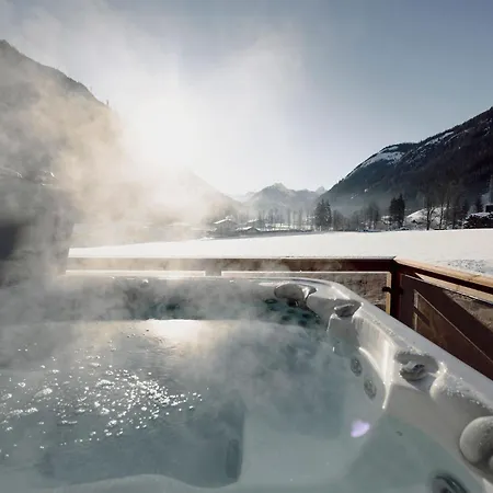 Central - Holiday Resort Flachau Aparthotel 4*