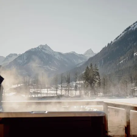 - Apart Otel Flachau