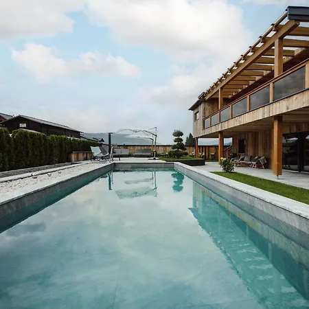 Central - Holiday Resort Flachau