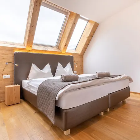 Central - Holiday Resort Flachau Aparthotel 4*