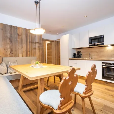 Central - Holiday Resort Flachau Aparthotel 4*