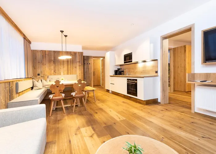 Apart Otel Ferienanlage Central 4*